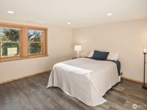 16311 25th Avenue SW, Burien WA 98166