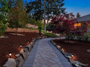 16311 25th Avenue SW, Burien WA 98166
