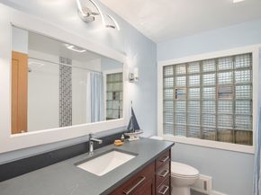 16311 25th Avenue SW, Burien WA 98166
