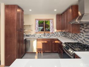 16311 25th Avenue SW, Burien WA 98166