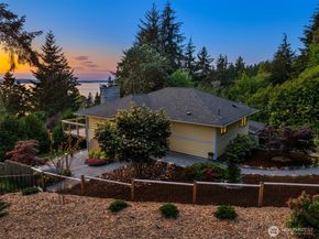 16311 25th Avenue SW, Burien WA 98166
