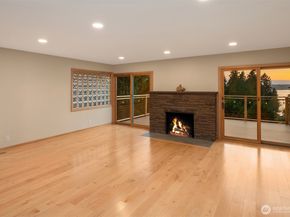 16311 25th Avenue SW, Burien WA 98166