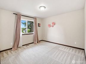 21002 61st Avenue W, Lynnwood WA 98036