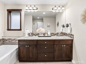 21002 61st Avenue W, Lynnwood WA 98036