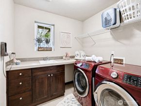 21002 61st Avenue W, Lynnwood WA 98036