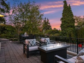 1031 McGilvra Blvd East, Seattle WA 98112