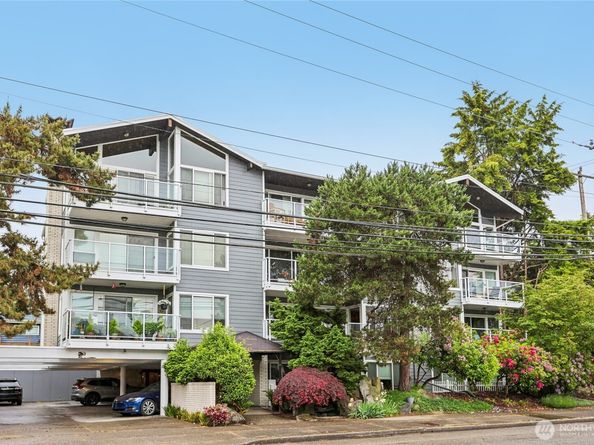 5249 40th Avenue NE 404, Seattle WA 98105