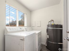 420 107th Place SW 2, Everett WA 98204