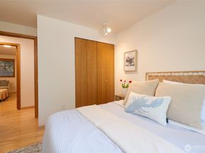 8608 Main Street, Edmonds WA 98026