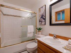 8608 Main Street, Edmonds WA 98026