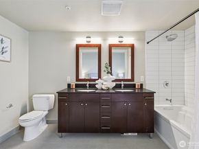 76 Cedar Street S1005, Seattle WA 98121