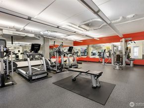 76 Cedar Street S1005, Seattle WA 98121