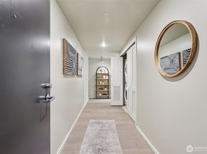 76 Cedar Street S1005, Seattle WA 98121