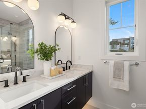 13123 NE 87th Lane, Kirkland WA 98033