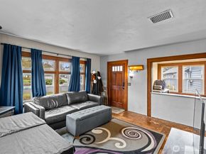 6807 Commercial Avenue, Everett WA 98203