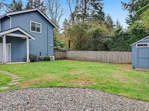 6201 Island Crest Way, Mercer Island WA 98040