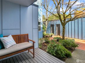 1550 NW 195th Street 106, Shoreline WA 98177