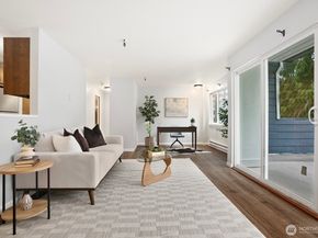 1100 Ave NE Harrington Avenue NE 211, Renton WA 98056