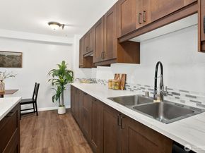 1100 Ave NE Harrington Avenue NE 211, Renton WA 98056