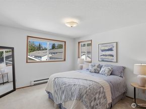 20617 28th Avenue W D2, Lynnwood WA 98036