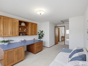 20617 28th Avenue W D2, Lynnwood WA 98036