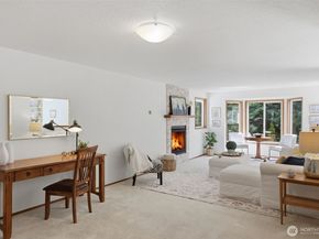 20617 28th Avenue W D2, Lynnwood WA 98036