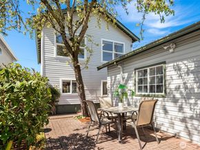 1728 26th Avenue S, Seattle WA 98144