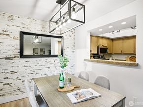 12905 126th Court NE L105, Kirkland WA 98034