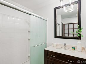 12905 126th Court NE L105, Kirkland WA 98034