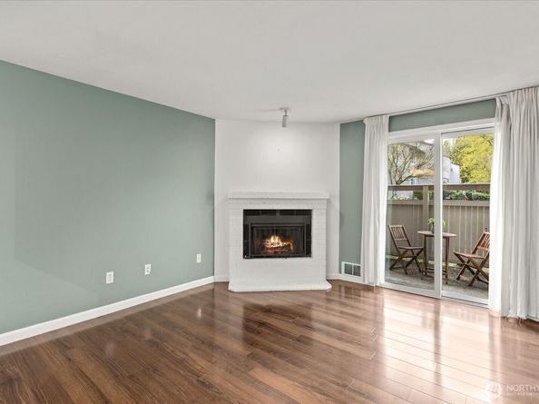 14200 NE 171st St E104, Woodinville WA 98072