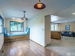 1808 Riverview Drive NE, Auburn WA 98002