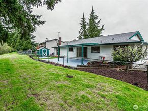 1808 Riverview Drive NE, Auburn WA 98002