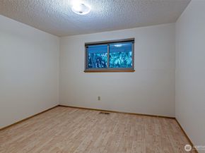 1808 Riverview Drive NE, Auburn WA 98002
