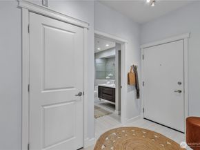 530 4th Avenue W 410, Seattle WA 98119