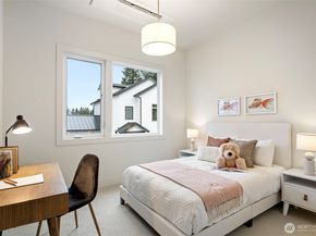 9315 132nd Avenue NE, Kirkland WA 98033