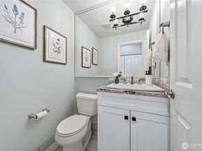205 Newport Way NW J1, Issaquah WA 98027
