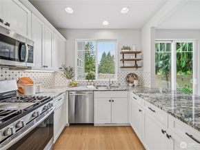 205 Newport Way NW J1, Issaquah WA 98027