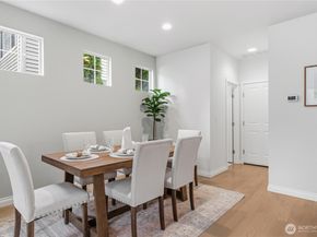 205 Newport Way NW J1, Issaquah WA 98027