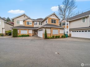 205 Newport Way NW J1, Issaquah WA 98027