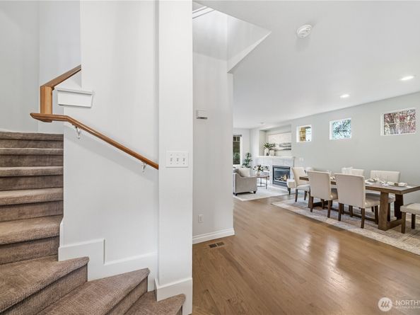 205 Newport Way NW J1, Issaquah WA 98027