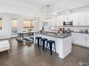 16431 Sylvester Road SW, Burien WA 98166