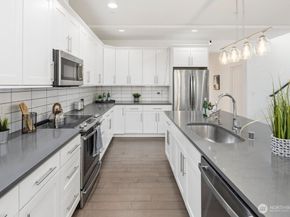 16431 Sylvester Road SW, Burien WA 98166