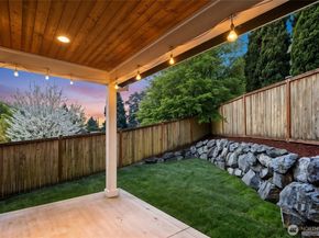 16431 Sylvester Road SW, Burien WA 98166