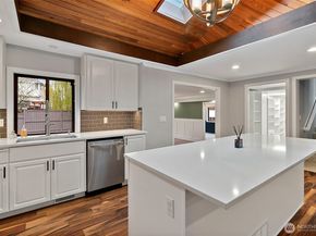 19114 49th Place W, Lynnwood WA 98036