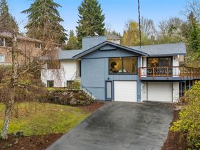 7017 NE 155th Place, Kenmore WA 98028