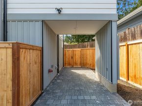11013 Goodwin Way NE, Seattle WA 98125
