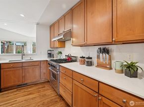 1017 N 31st Street, Renton WA 98056