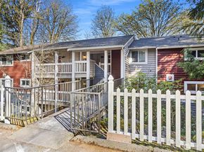 15230 S 43rd Street C101, Bellevue WA 98006