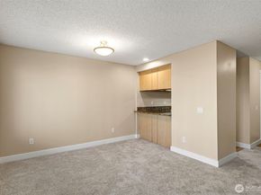 15230 S 43rd Street C101, Bellevue WA 98006