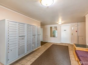 1800 Taylor Avenue N 305, Seattle WA 98109